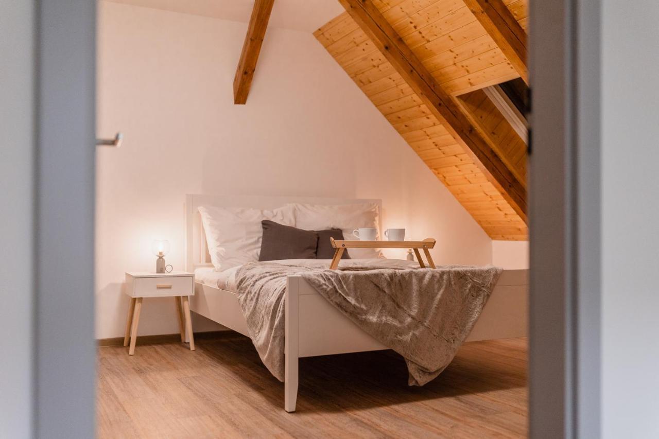 Romanticky Loft Parking U Hlavniho Nadrazi Olomouc Luaran gambar