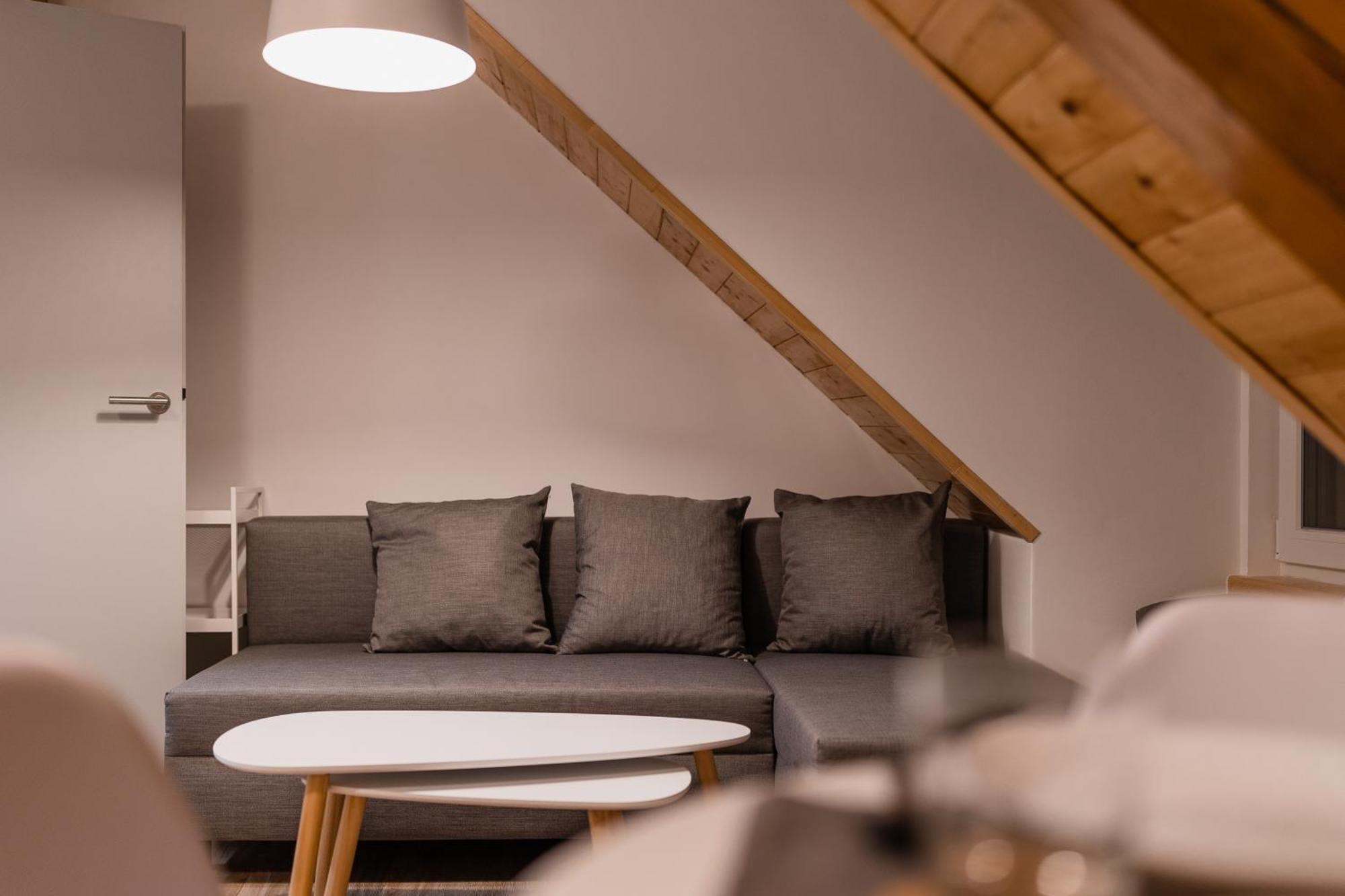 Romanticky Loft Parking U Hlavniho Nadrazi Olomouc Luaran gambar