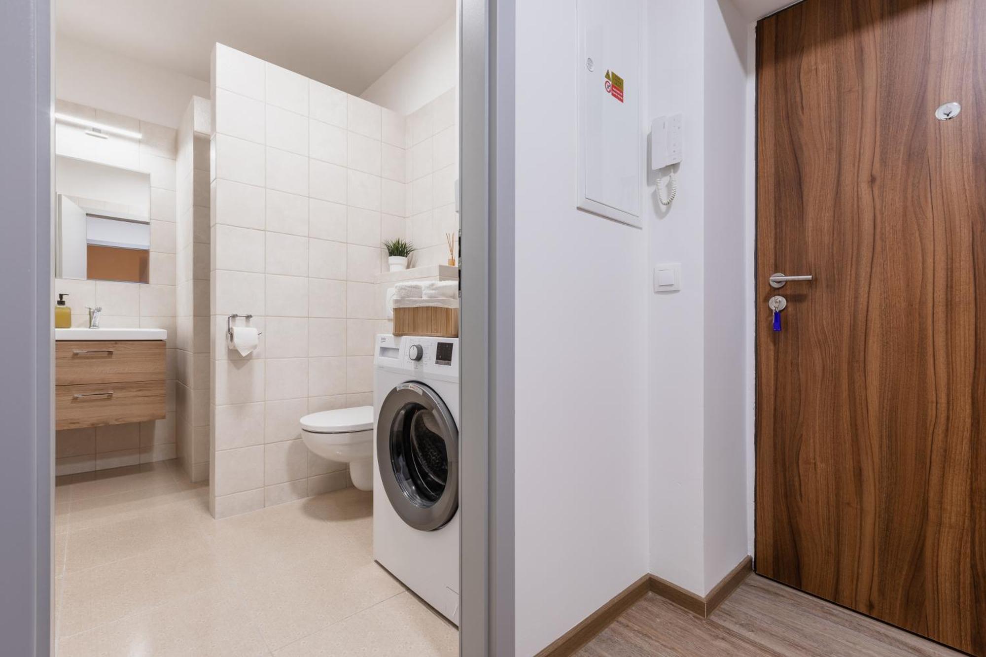 Romanticky Loft Parking U Hlavniho Nadrazi Olomouc Luaran gambar