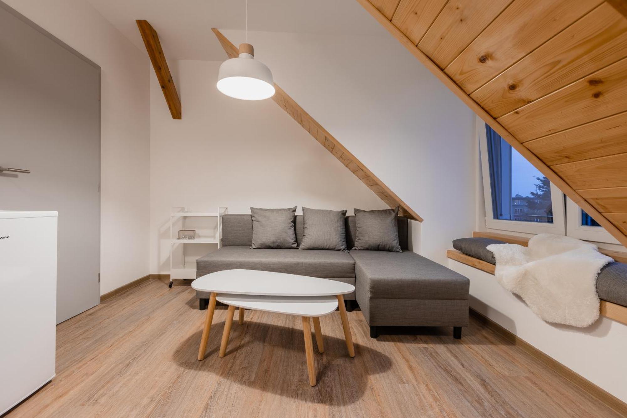 Romanticky Loft Parking U Hlavniho Nadrazi Olomouc Luaran gambar
