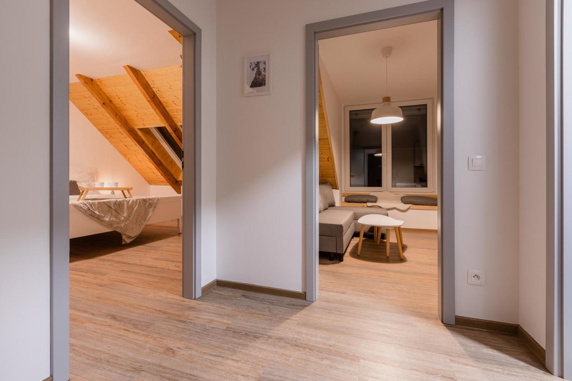 Romanticky Loft Parking U Hlavniho Nadrazi Olomouc Luaran gambar